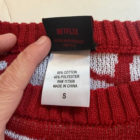 Stranger Things Light-Up Sweater Netflix Official Merchandise Small - Picture 7 of 9
